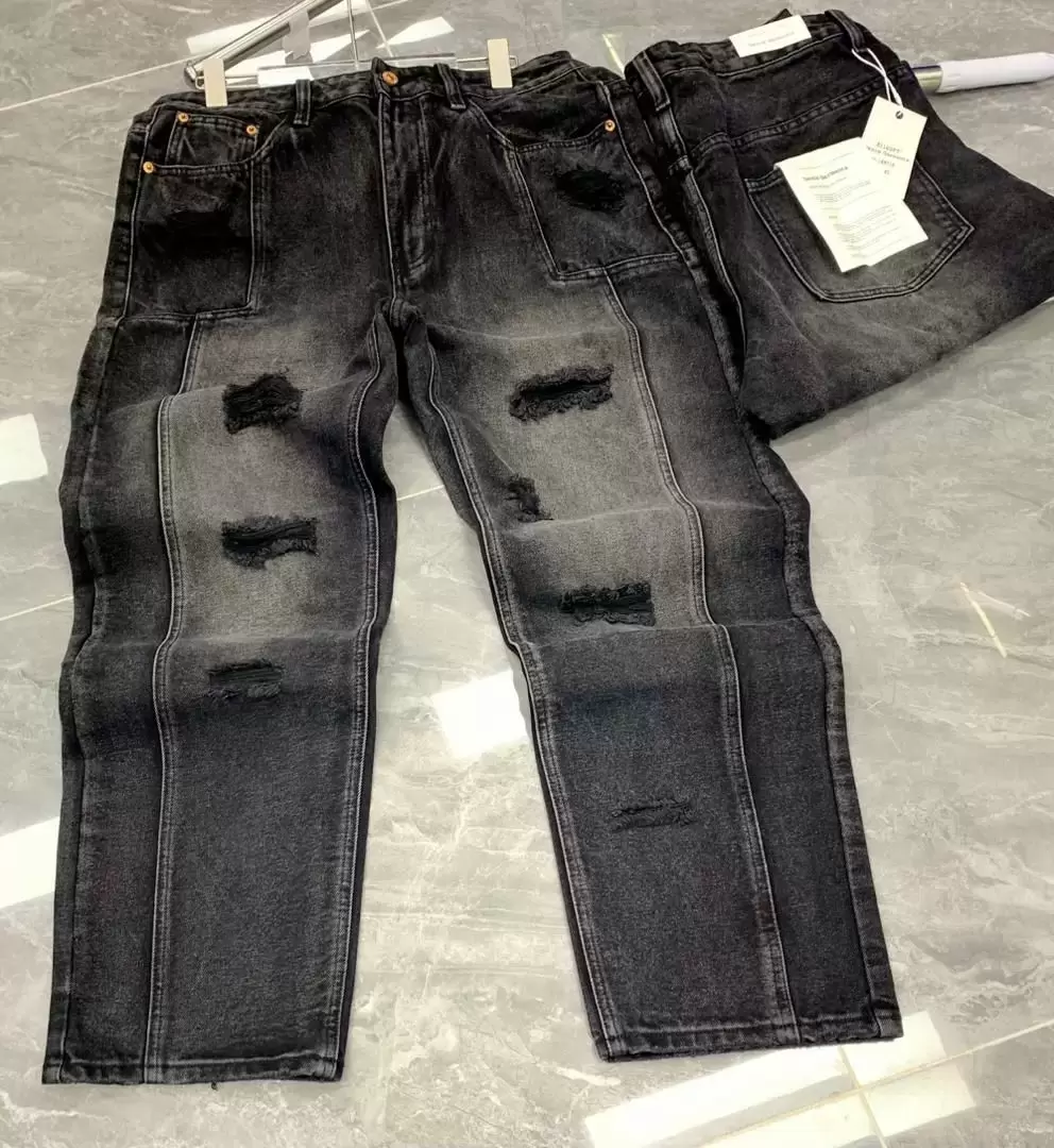 mens distressed denim jeans.8UUU